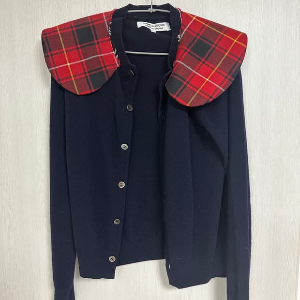 꼼데가르송 카라 가디건 