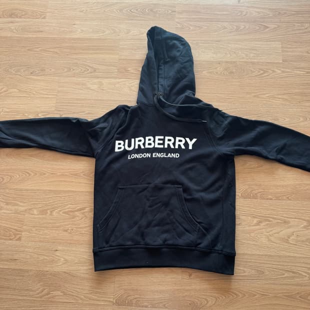 버버리 후드티