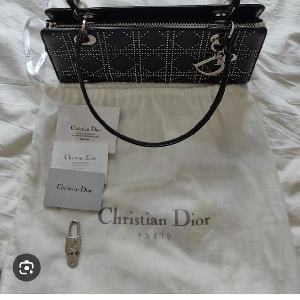 디올 까나쥬 레이디 디올 크로스백