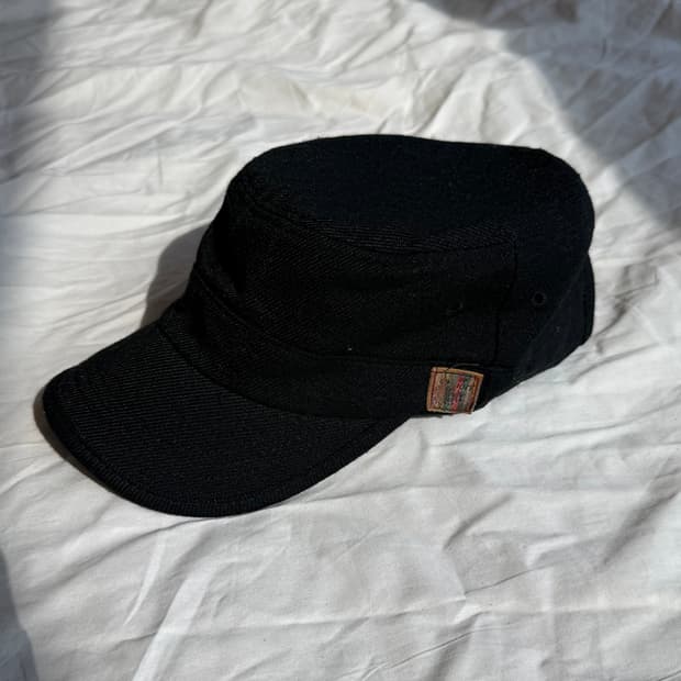 빈티지 블랙 워크캡 가죽 스트랩 캡