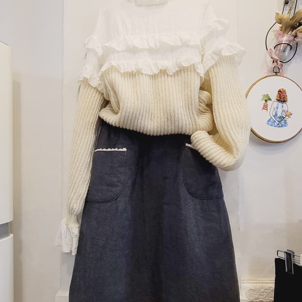 펀칭자수 레이스프릴 니트. 본딩 항아리 스커트