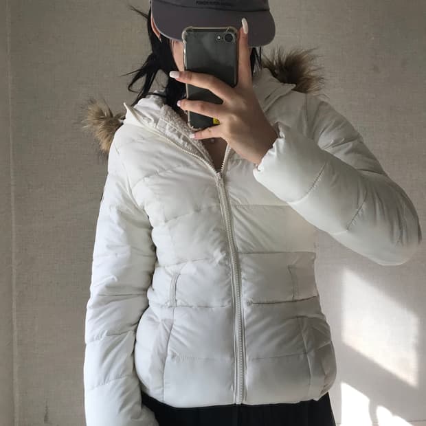 아베크롬비 화이트 울프죠 패딩