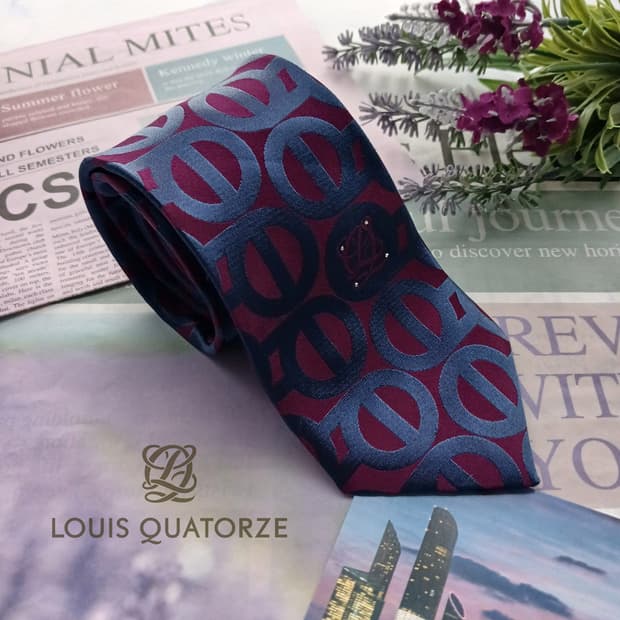 루이까또즈 실크 퍼플 로고 패턴 넥타이 8.9cm A+등급 A18722
