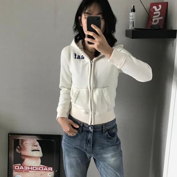 아베크롬비 가슴로고 화이트 딱붙핏 후드집업