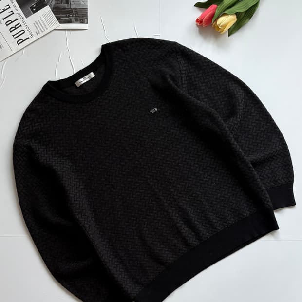 발렌시아가 빈티지 블랙 패턴 니트