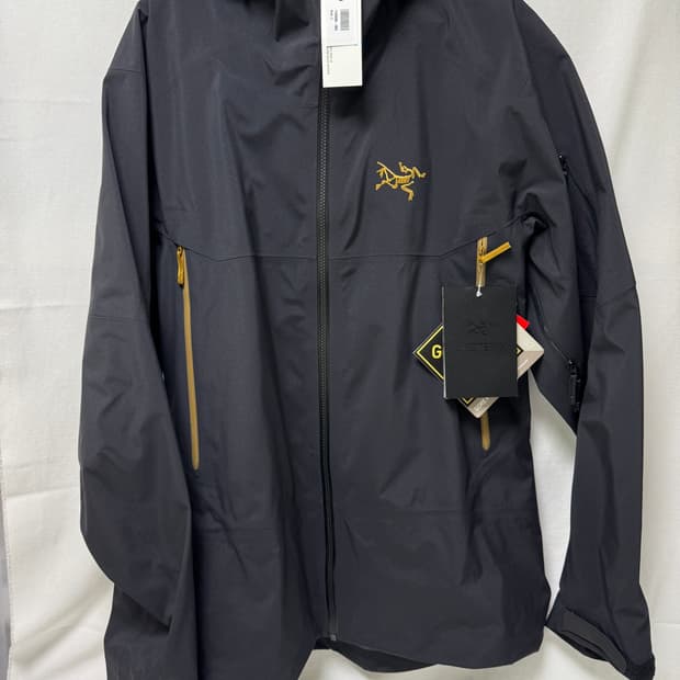 아크테릭스 바람막이 세이버AR 새상품 L