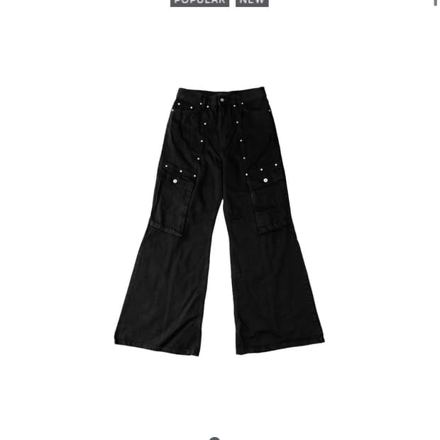아이필럭키 와이드 스터드 카고바지 블랙 새상품