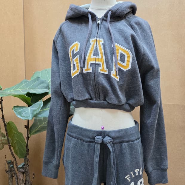 갭 언더붑 크롭탑 후드티