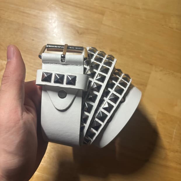 빈티지 스터드 벨트 화이트