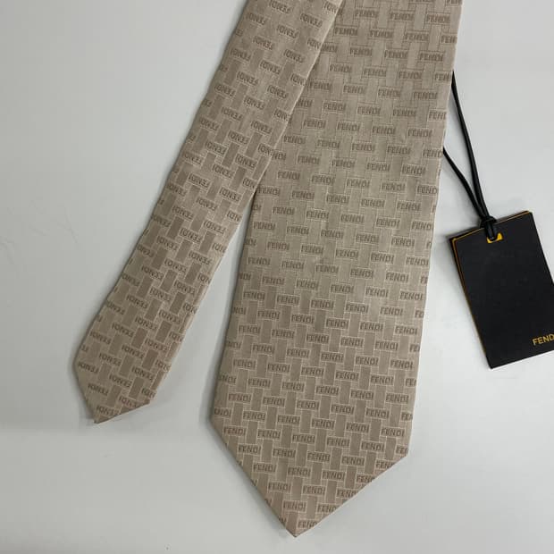(택달린 미사용품 ) 펜디 영문 모노그램 FENDI 정품넥타이 명품