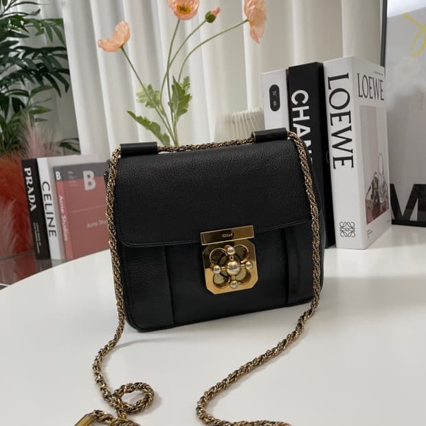 끌로에 엘시 체인 미니 숄더 크로스백 금장 골드 이브닝 투웨이