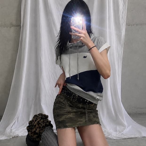 캐주얼 배색 고래 티셔츠