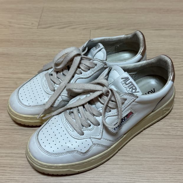 오트리 메달리스트 골드 40사이즈