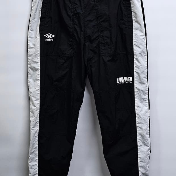 엄브로 트레이닝 조거팬츠 XL