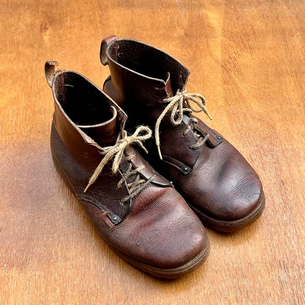 70s Levi’s Leather Chukka Boots