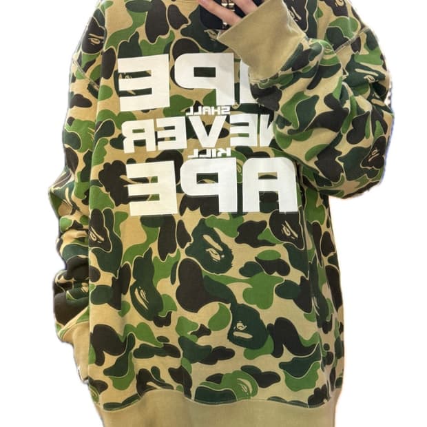 베이프 카모 레터링 맨투맨