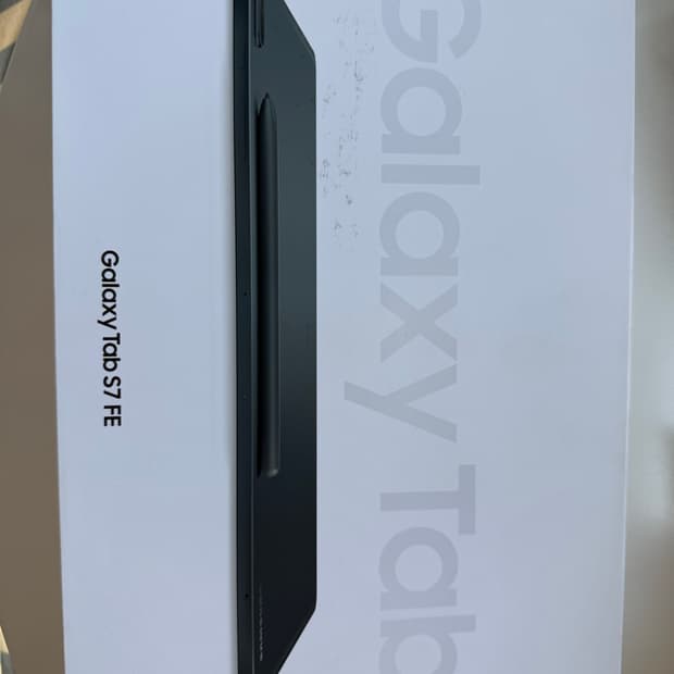 미개봉 갤럭시 Tab S7 FE 64GB / 박스 씰 보존 / 최상급