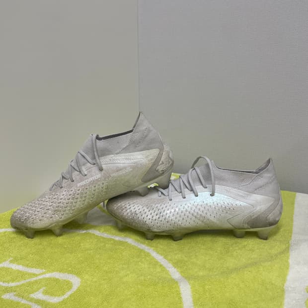 아디다스 프레데터 애큐러시.1 FG 265mm GW4570