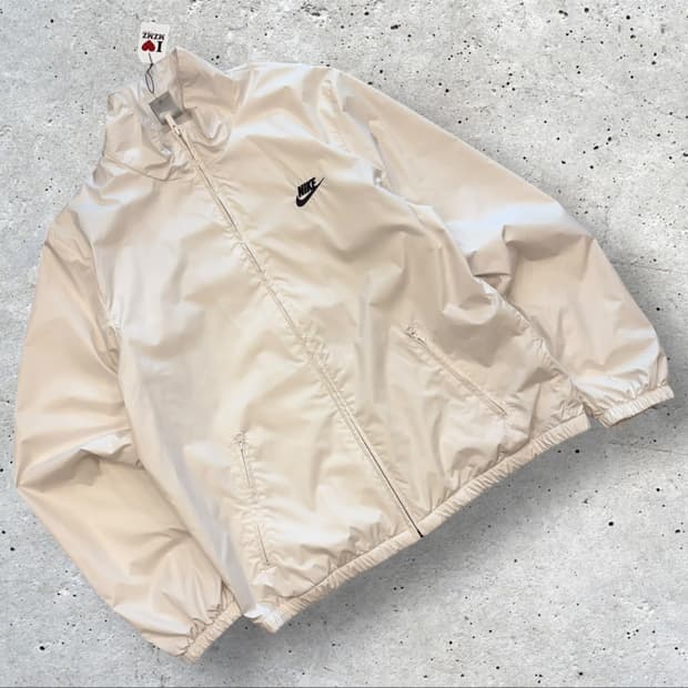 [L] 나이키 빅로고 멀티컬러 바람막이 화이트 자켓 D355