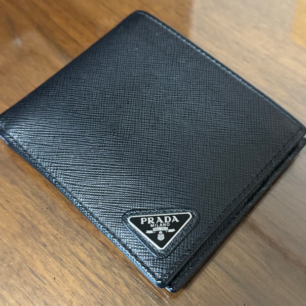 프라다 사피아노 반지갑 2MO513