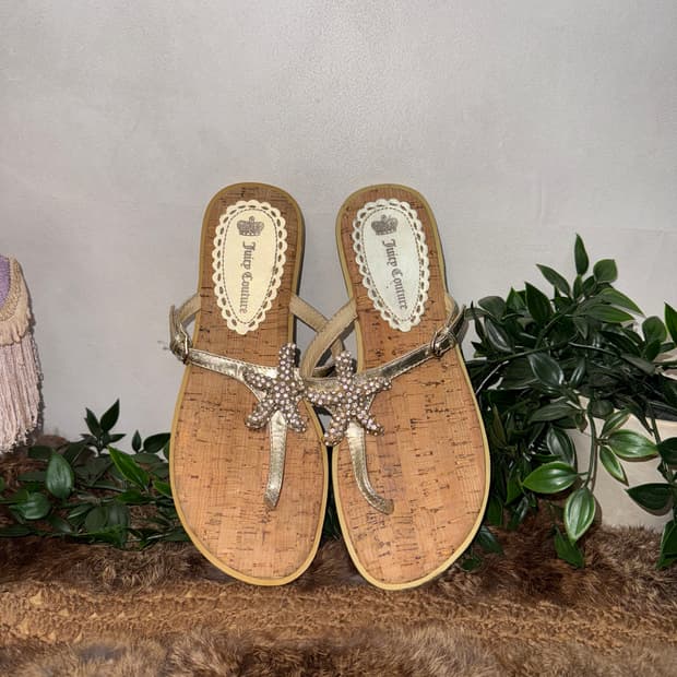 Juicy Couture gold star cubic flip flops