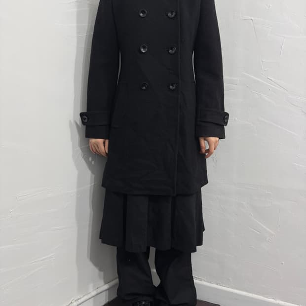 green label relaxing button coat