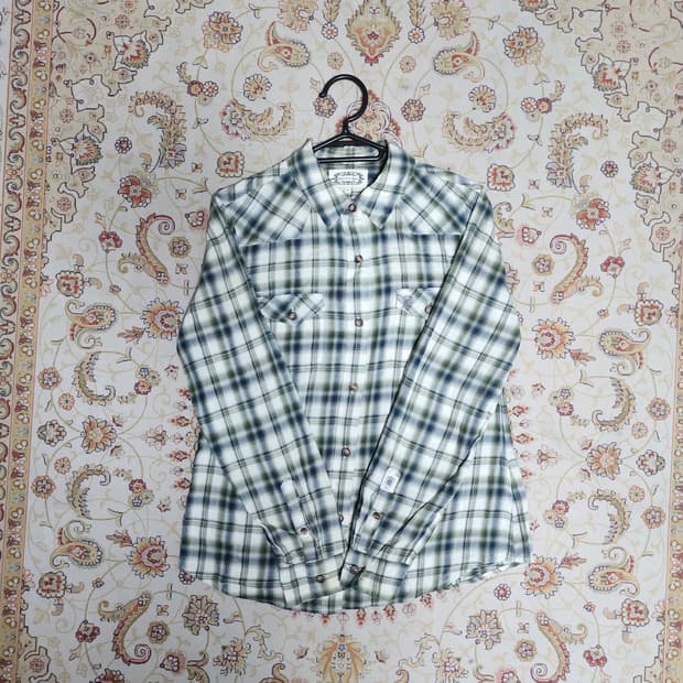 빈폴 체크 여성 셔츠
90