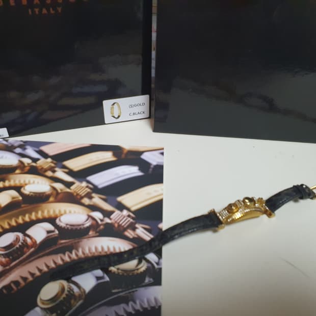 드바스크 악어가죽+스와로브스키 OG 유광골드 블랙)정품