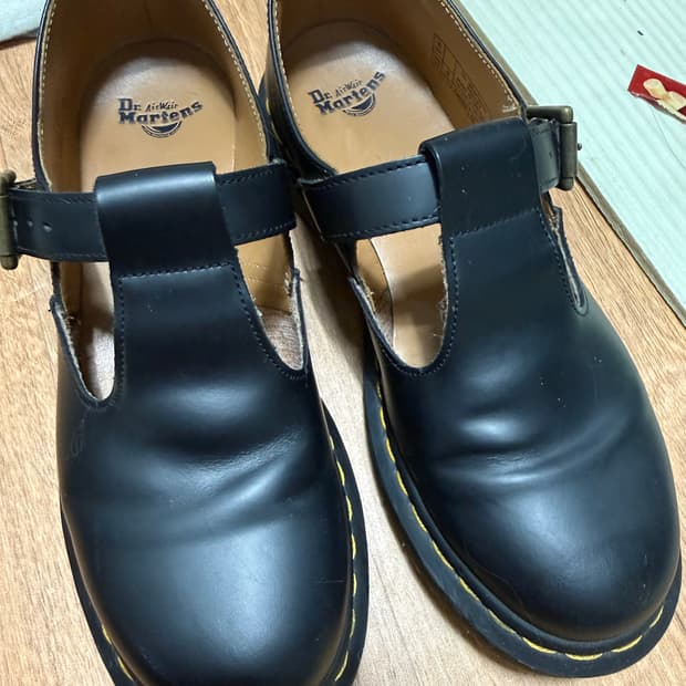 닥터마틴 폴리 메리제인 블랙 250사이즈