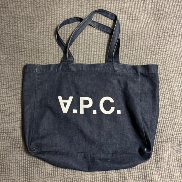 아페쎄 a.p.c. 인디고 에코백