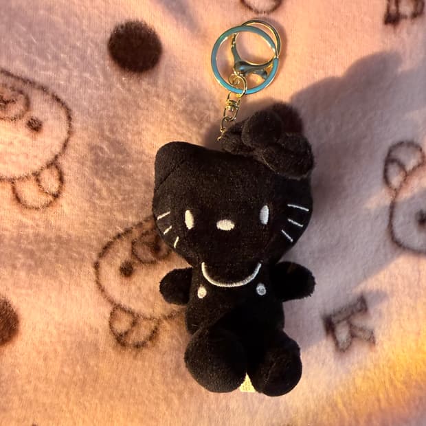 헬로키티 인형 키링(블랙)