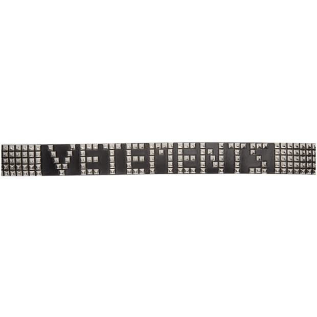Vetements studded logo belt  구합니다