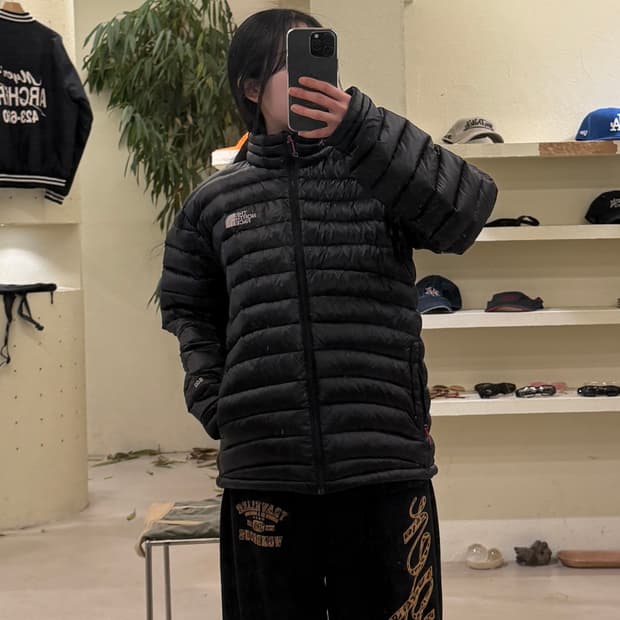 노스페이스 서밋 시리즈 블랙 경량 다운 패딩 U311