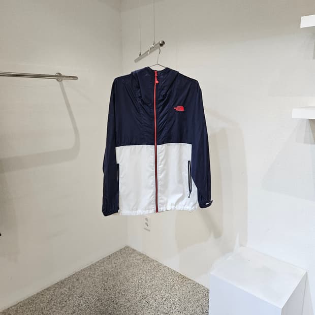 노스페이스 후드 바람막이