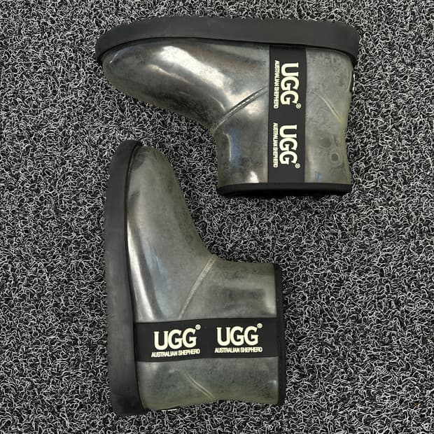 UGG 어그 클리어 방수 부츠 블랙 EU38 / 240