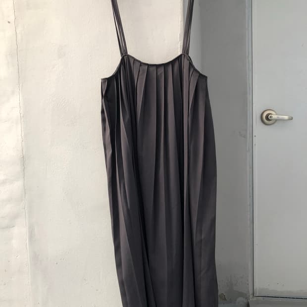 KBF pleats ops