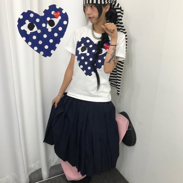  꼼데가르송 더블 도트 하트 프린팅 티셔츠