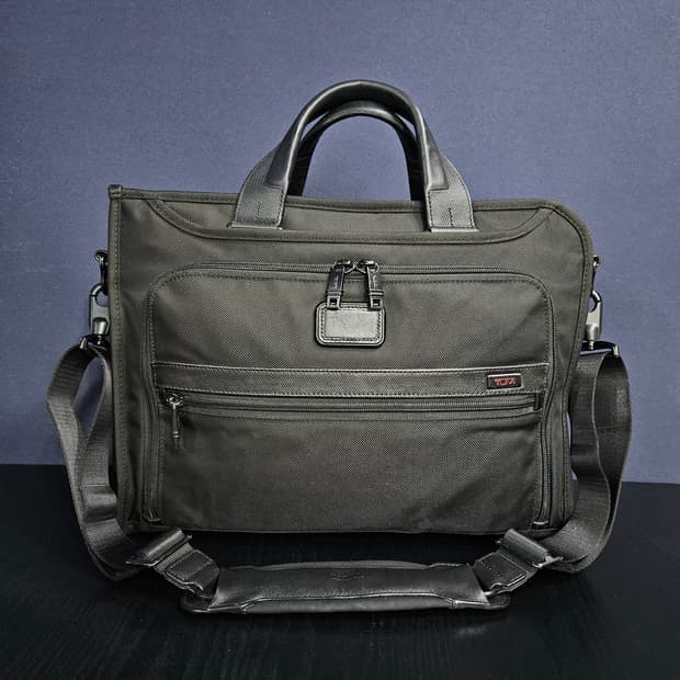 투미 블랙컬러 남성 서류가방 