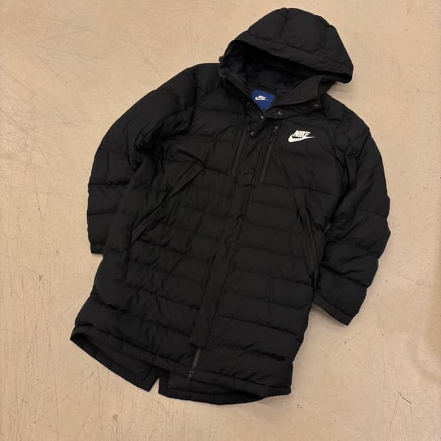나이키 스몰로고 블랙 다운 롱패딩