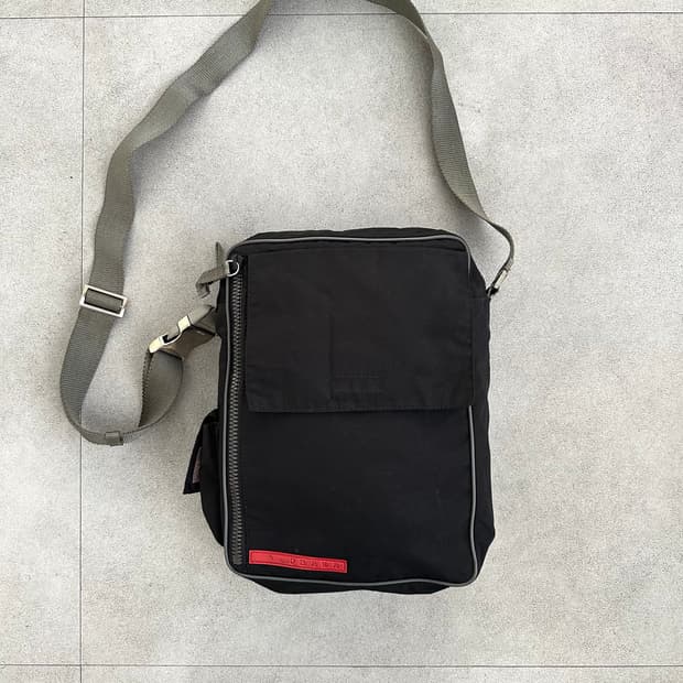 프라다 스포츠 00s 유틸리티 나일론 크로스백