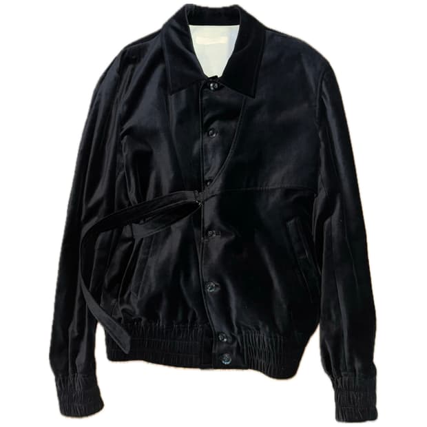 [2] Lynder EP. 5 Velvet Harness Blouson