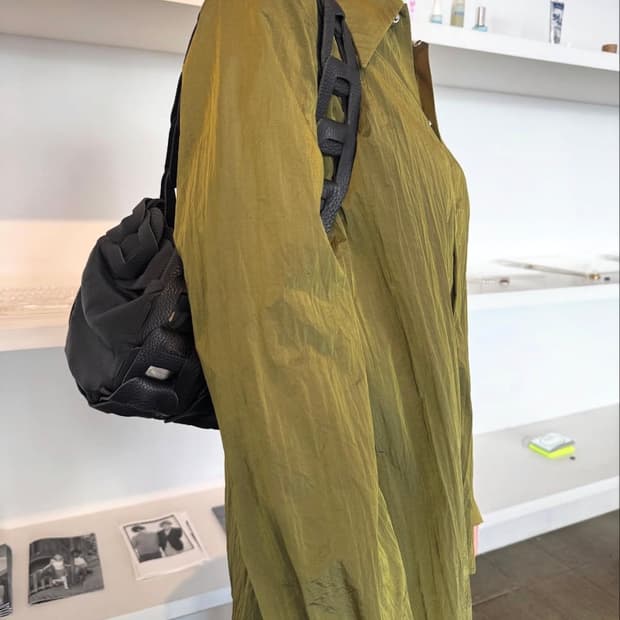 sc103 #L110 Melon Bag, Black