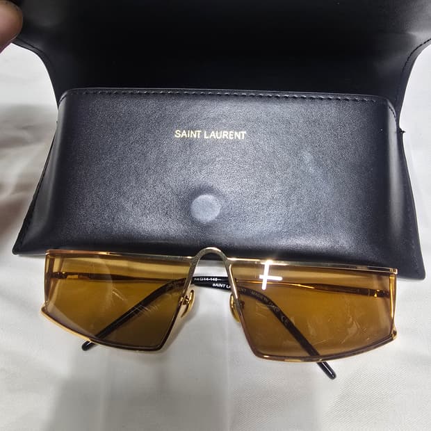 생로랑 프레임 선글라스