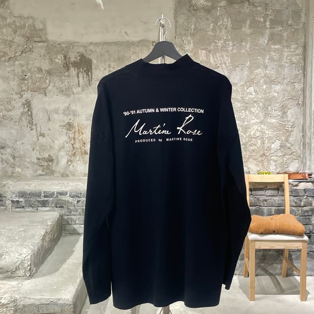 마틴 로즈 블랙 모크넥 코튼 롱 슬리브