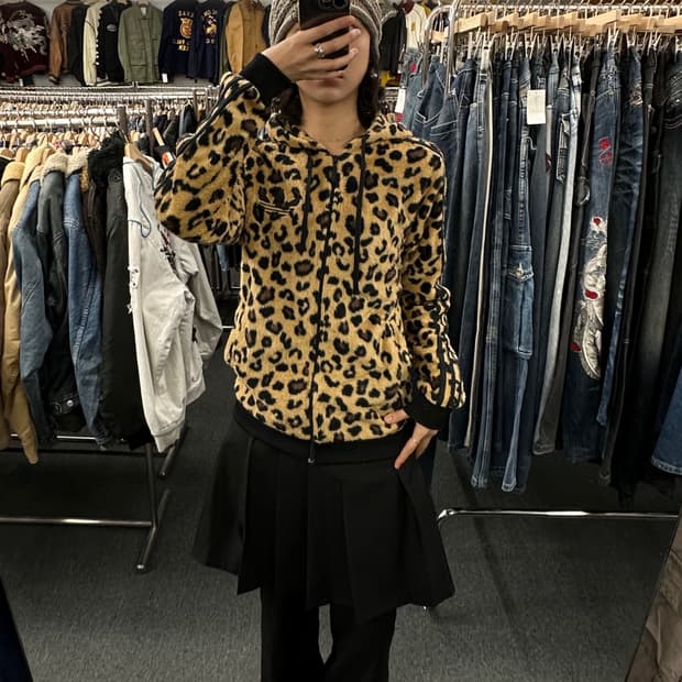 100)아디다스 쉐르파 레오파드 져지 090