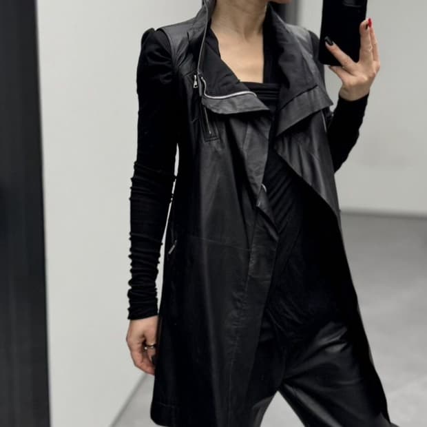 릭 오웬스 풀집업 롱 베스트(레더-리얼)40-ITA 사이즈-해외발송