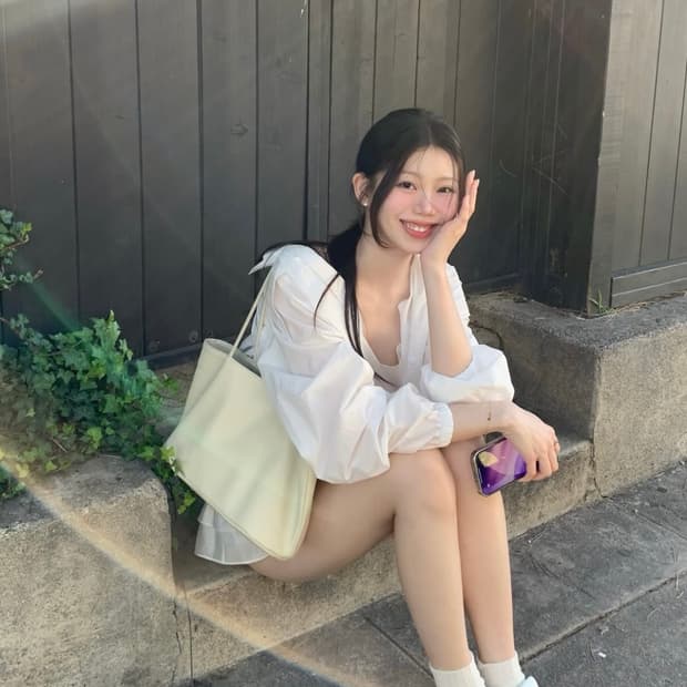 새상품) 알로요가 alo 선셋 스니커즈 블랙 7W (온트 사장님 착용)