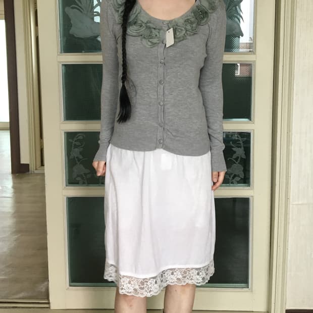 Corsage point knit cardigan