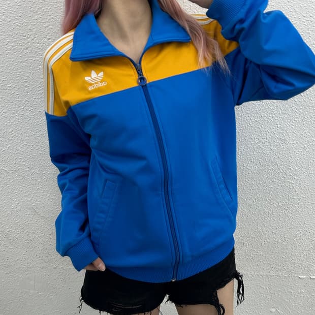 아디다스 옐로우배색 화이트라인 블루 트랙탑 100