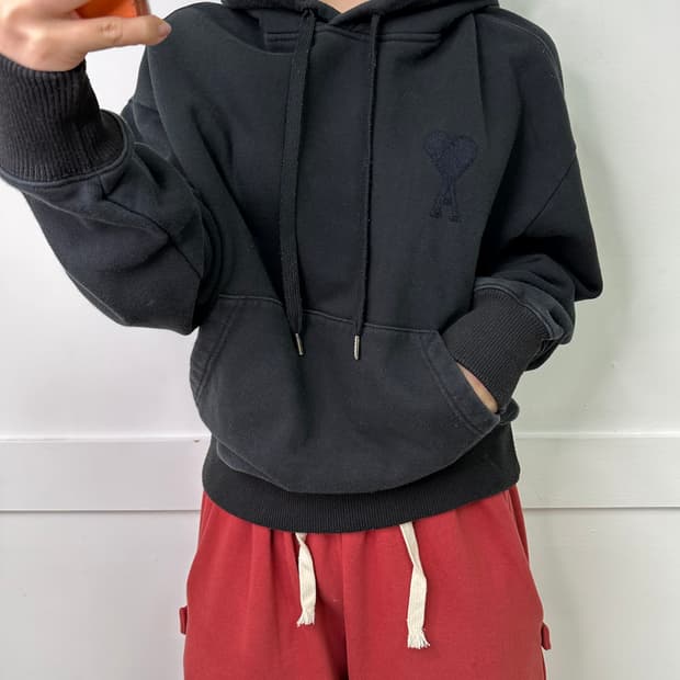 100 아미 하트로고 후드티